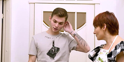 Stepmommy's friend can also be his mommy for today