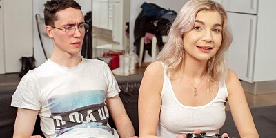 Sis.porn featuring Anna Krowe's hardcore trailer