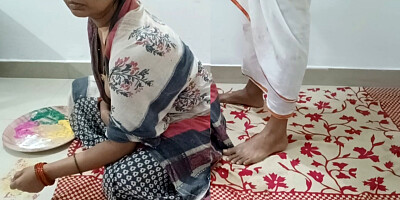 Holi mein kholi Bhabhi ki choli and fucks her hard Desi Bhabhi Ki desi chudai first holi (Happy Holi)