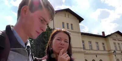 Come-hither minx at homemade dirt