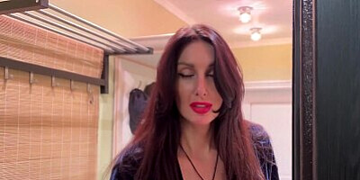 My friend's son cum on my face