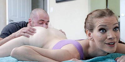 Curvy video with fairytale Erin Everheart from Mylf Classics