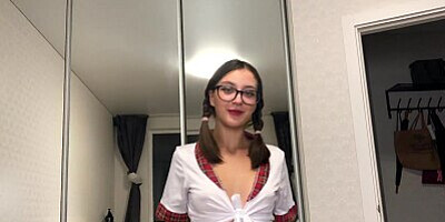 Horny Schoolgirl Sucked On Her Knees And Got A Big Facial!