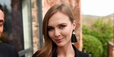 Hotwife experience with a stellar brunette in a POV movie