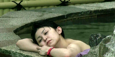 Cute Lady With A Nice Body At The Onsen