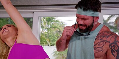 BANGBROS - Personal Trainer GI Joey Shows Lilly James The Best Workout To Do Fully Naked