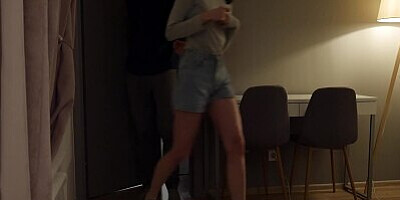 He Shared His Girlfriend With Friend at the Party