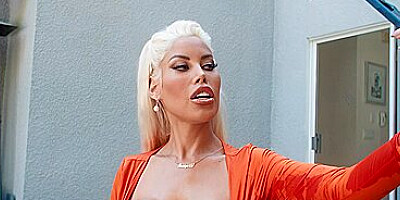 Manuel Ferrara And Bridgette B In Milf Ass In A Sun Dress / 13.2.2024