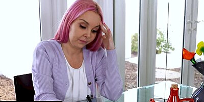 Desperate Step Mom Aaliyah Love Gets Her Donut Glazed While Baking Cookies For Her Step Son - Mylf