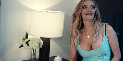 Young Neighbor Splashes His Cum On MILF Linzee Ryder's Big Boobs after Titty & P