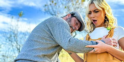 Flattering Chloe Temple - firm ass dirt - Not My Grandpa