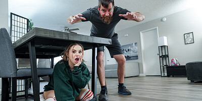 Blonde gamer chick Aria Banks gets fucked balls deep