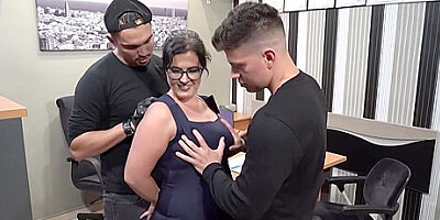 Chubby Spanish Mature Threesome