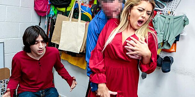 Watch engaging Vivianne DeSilva's video