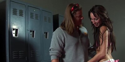 Hot brunette babe gets her mouth fucked hard