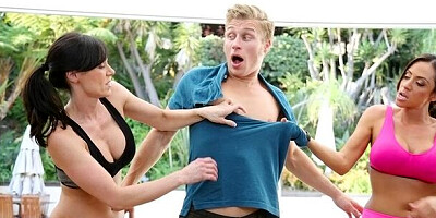 Watch wonderful Ariella Ferrera and Kendra Lust's video