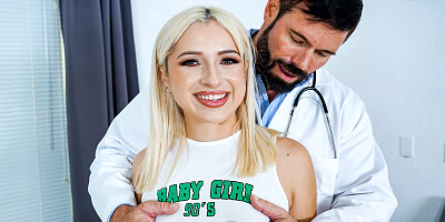 Maxie Mellow gets an intense pussy pounding from tattooed stud