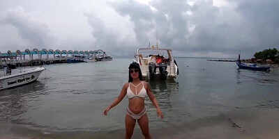 Dona's POV scene by Thai Swinger