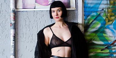 Brilliant Delfine and Rod's straight hair video