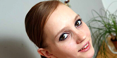 Aristocratic Svetlana at solo dirt