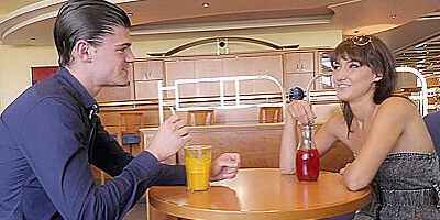 Suzy Rainbow Hard Anal Meeting With One Man