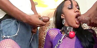 Ebony Slut Kapri Gives A Blowjob While Receiving A Big Cock In The Ass