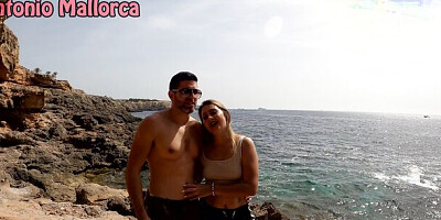 Horny Spanish Amateur Couple Persuades Me to Have a Threesome in Public - Mancheguitos