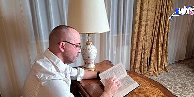 Slutty secretary cheats on her husband with her boss (dirty talk) 4K