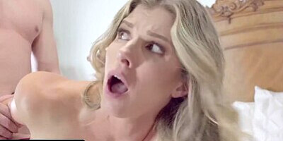 Congresswoman Needs To Relax After A Long Day And Her Secret Serviceman Offers A Shoulder Massage