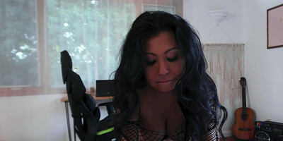 POV amateur fuck with bitch stepmom Krystal Davis