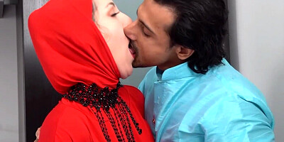 Muslim wife with a fat ass banged in front of a cuck