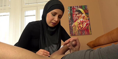 Hijab Woman Gets Helped By Horny Neighbor