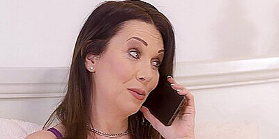 Voluptuous Stepmommy Rayveness Breathtaking Massage Sex