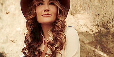 Gold Diggers Adria Rae, Alex Jones