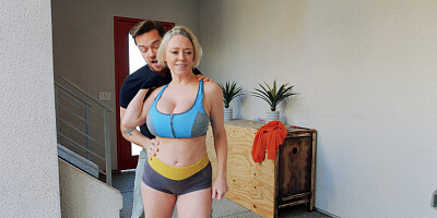 Picked Up and Fucked! Dee Williams Fucks her Biggest Fan!