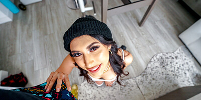 Exotic-looking brunette Penelope Woods gets nicely fucked in POV