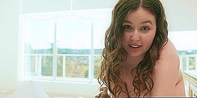 Isiah Maxwell Creampies Cute Pawg Leana Lovings During Intimate Morning Sex! Pov!