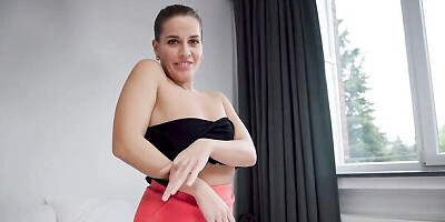 Watch femme fatale Eveline Dellai's trailer