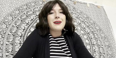 Miss Ellie - Giantess Mommy