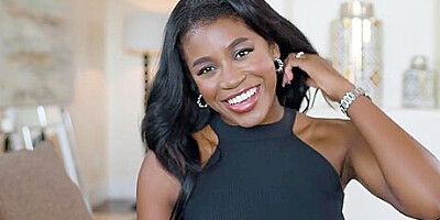 Nicole Kitt - Up Close