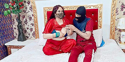 Beautiful Pakistani Milf With Huge Boobs Romantic Sex With Her Boyfriend