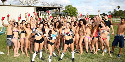 Dorm Invasion featuring Jamie Valentine and Lizz Tayler's big tits dirt