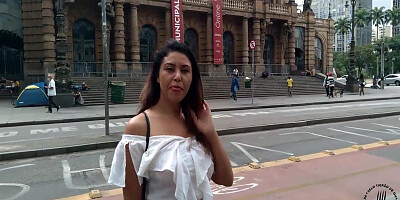 Sarah Rosa In Salve Familia!! Ja No Red O Setimo Episodio Da Hora Extra! Com A Maravilhosa Causando No Centro De Sao Paulo, Completinha No Red!! 8 Min