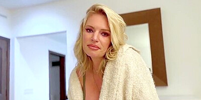 Stepmommy Pov Fuck With Videographer