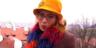 Insomniac mature getting her aging pussy fucked silly