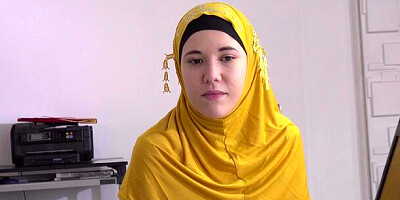 Mystery Lilly's blowjob dirt