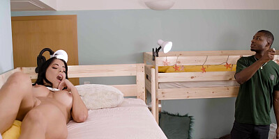 Sex in a fake hostel with Italian Megan Fiore