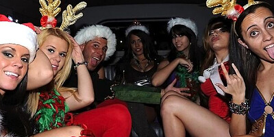 Tender Rahyndee James and Ava Cash - side fuck video - RK Prime