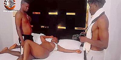 Director Could Not Resist Her Banging Body On Set