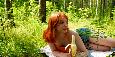 Sweetheart Emma Korti likes touching her hungry crack on cam